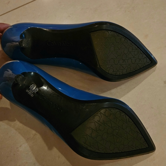 Pumps!! - Picture 2 of 3